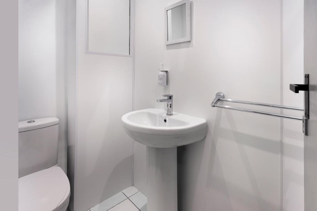 Windermere Central Hotel - Central Lake District Hotel In Уиндермер Екстериор снимка